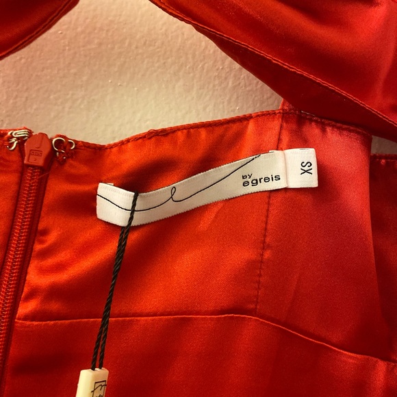 Dress - Picture 4 of 6